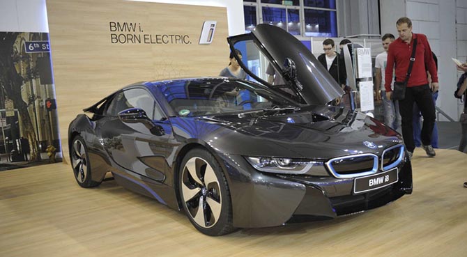 BMW i8