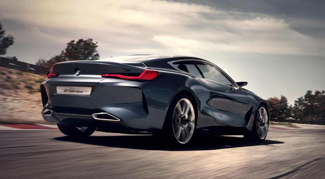 bmw serije 8 pozadi