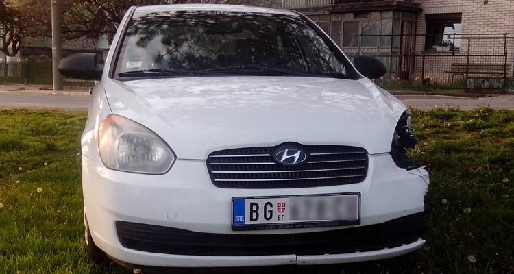 otkupljeni oštećeni hyundai accent crdi 2009.