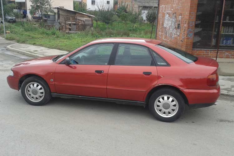 otkup automobil audi 100