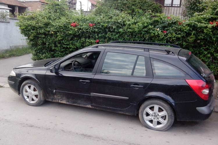otkupljeni automobil renault laguna