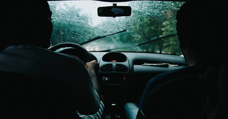 prikaz enterijera automobila