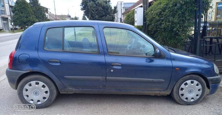 Automoblil Reno Clio